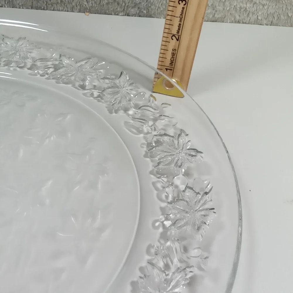Vintage Clear‎ Pressed Glass Floral Embossed 13 Inch Round Serving Platter Tray